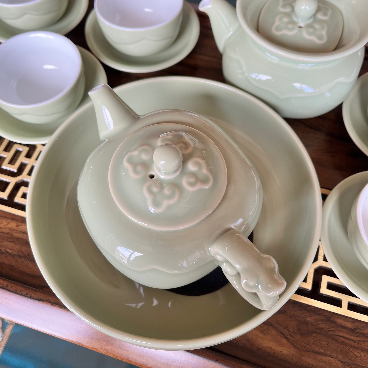 Luyu sihejixiang tea set