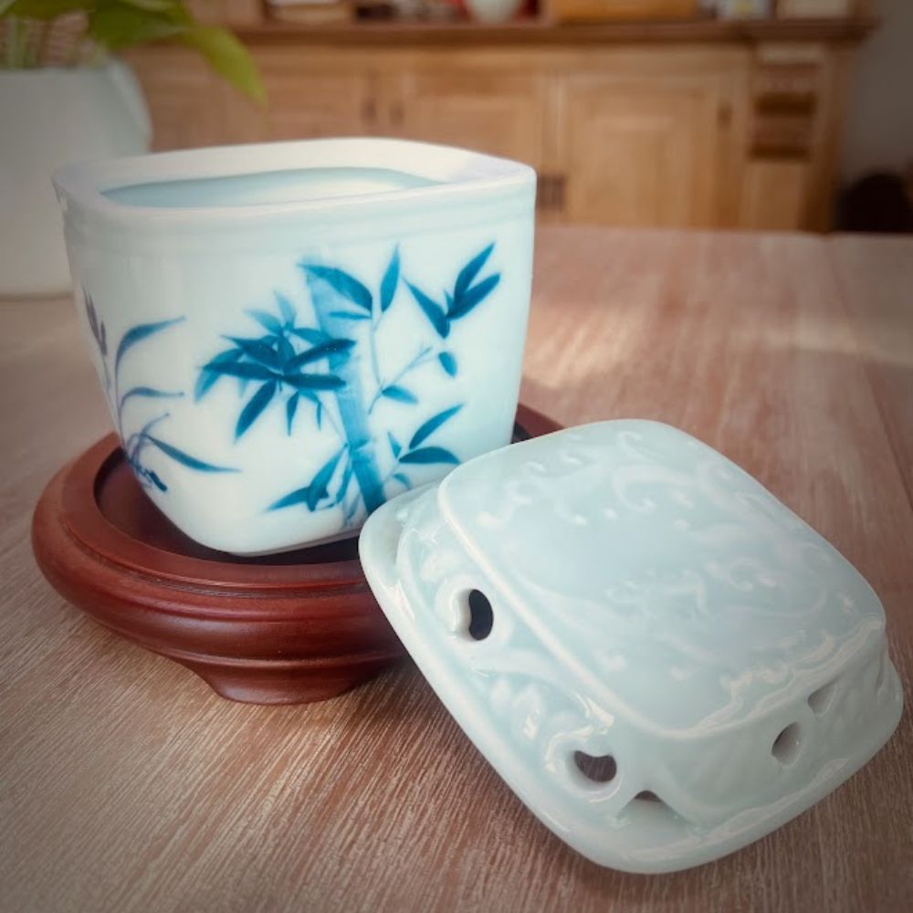 Tenfu Cave Cloud Carved Incense Burner-Blue and White Four Gentlemen CENSER-YX-SJZ