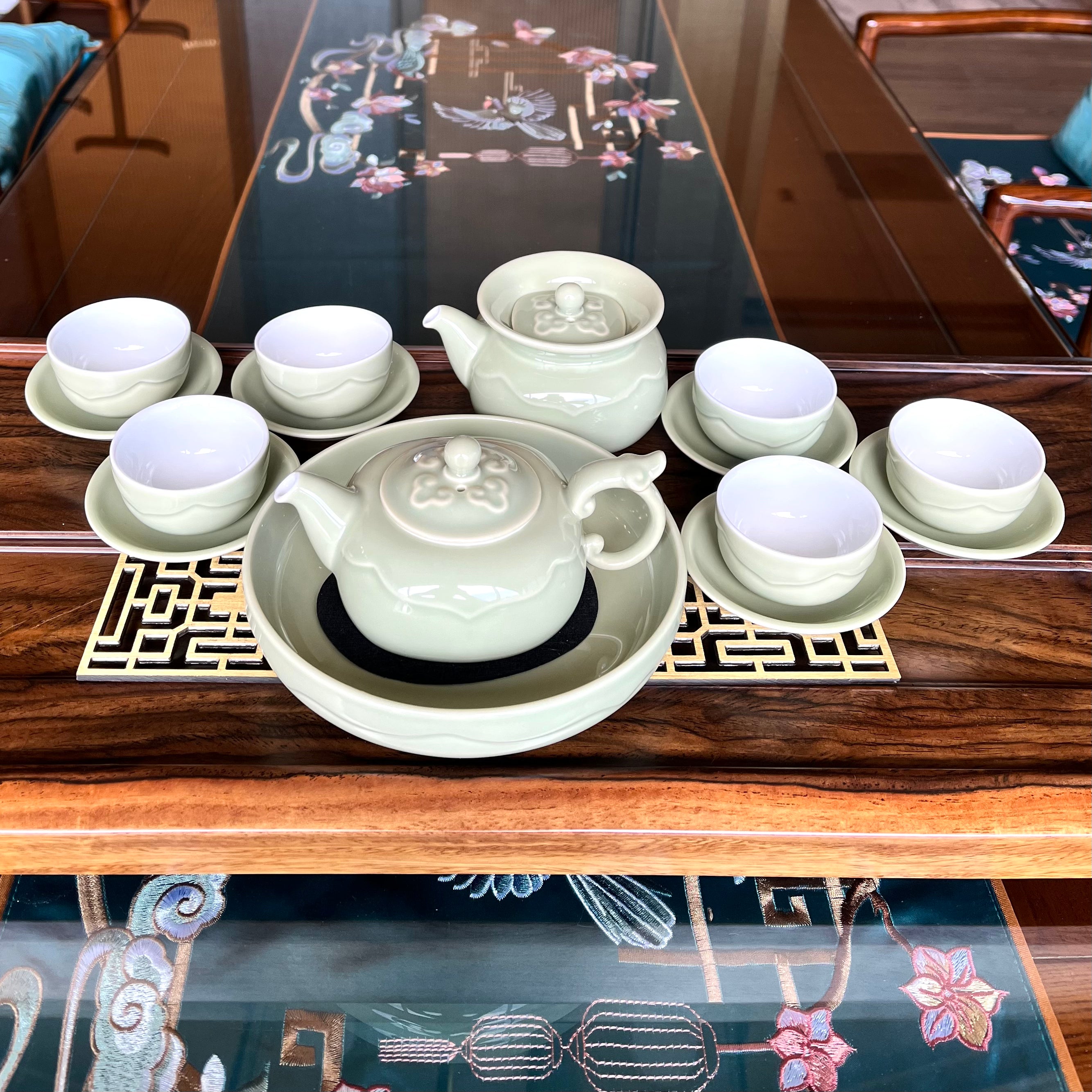 Luyu sihejixiang tea set