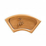 Fan-shaped cup holder