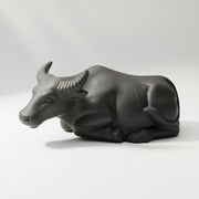 Teapet-Black bull